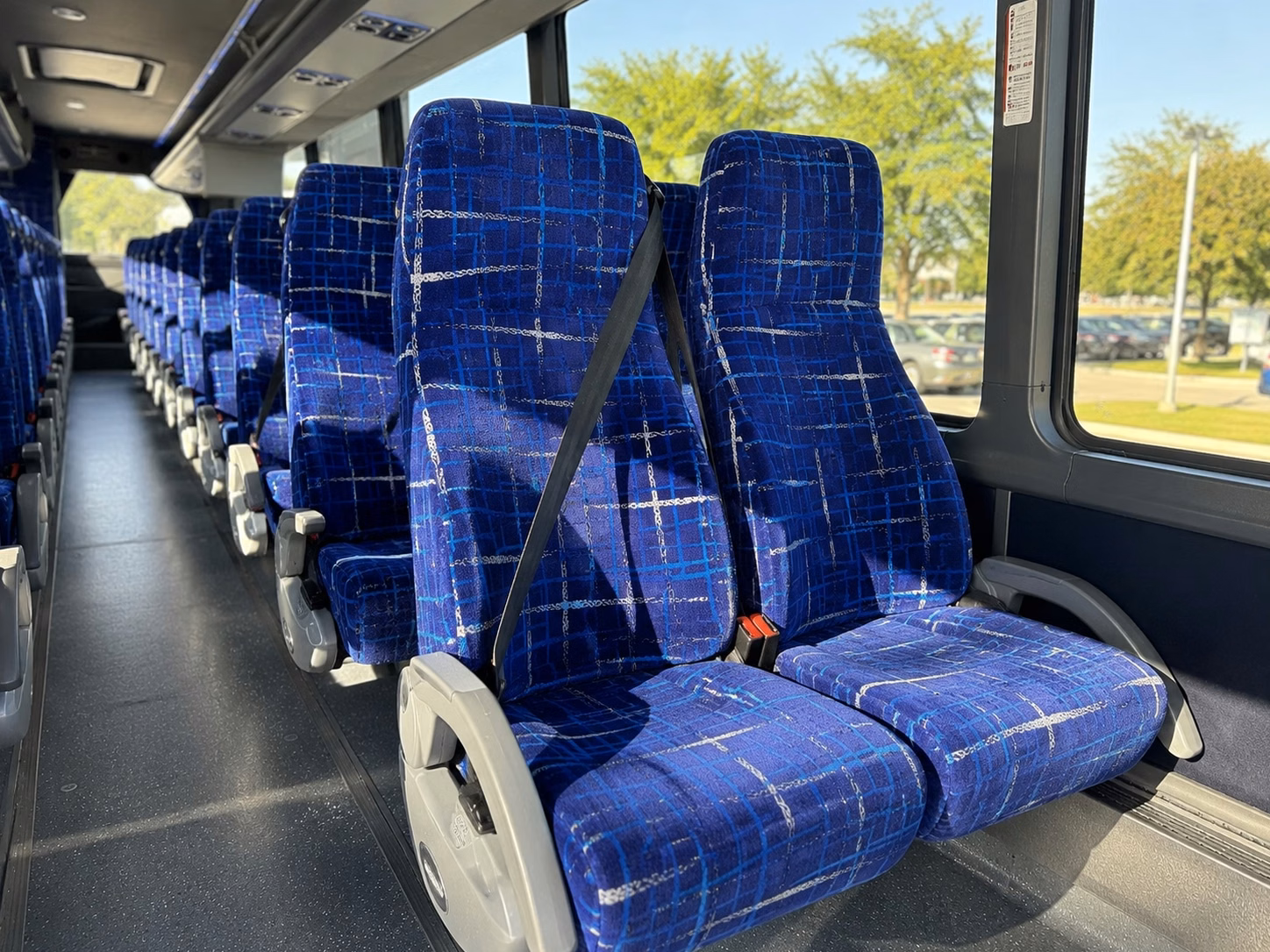 charterbusrentalstpetersburg com is here for cross bay trips to amalie arena and raymond james stadium