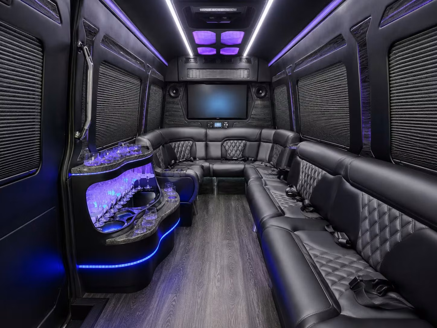keep your st petersburg corporate group moving with long distance employee and event shuttles